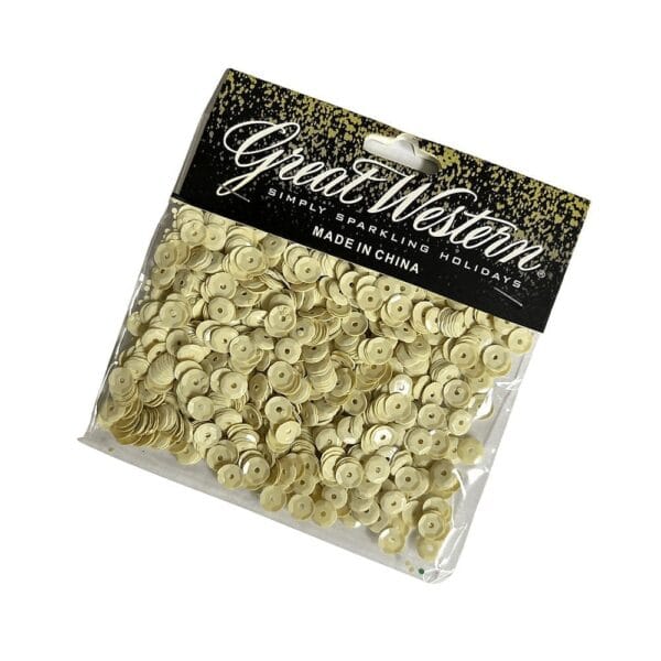 Opakowanie cekinów ecru i beżowych 6 mm 14 g marki Great Western w czarno-złotej torebce z otworem do zawieszenia.