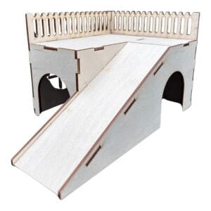 Domek Drewniany Piętrowy dla Gryzoni Sklejka Cięta Laserowo 13,9 x 11,5 cm Domek drewniany piętrowy dla gryzoni ze sklejki ciętej laserowo o wymiarach 13,9 x 11,5 cm z podestem i zjeżdżalniami.