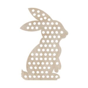 Drewniana przeplatanka sznurowanka królik zając ze sklejki o wymiarach 12,8 x 8,7 cm z precyzyjnie wyciętymi otworami.