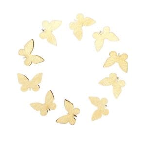 Zestaw dziesięciu drewnianych motylków ze sklejki 3 mm ułożonych w okrąg na białym tle, przeznaczonych do rękodzieła i scrapbookingu.