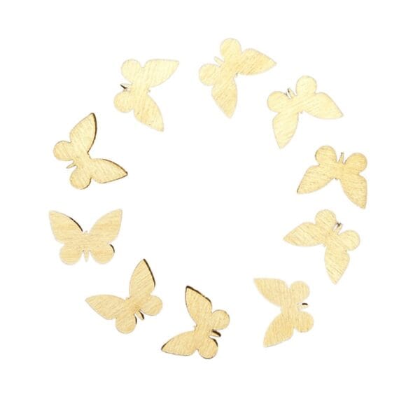 Drewniane Motylki 10 szt Ozdoby ze Sklejki 3 mm do Rękodzieła i Scrapbookingu Zestaw dziesięciu drewnianych motylków ze sklejki 3 mm ułożonych w okrąg na białym tle, przeznaczonych do rękodzieła i scrapbookingu.