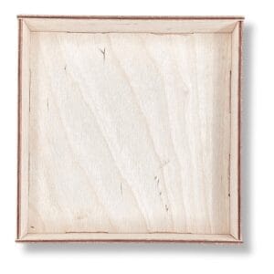 Drewniane pudełko kwadratowe DIY 15x15 cm ze sklejki pokazane od góry, prezentujące wnętrze i dno bazy do rękodzieła.