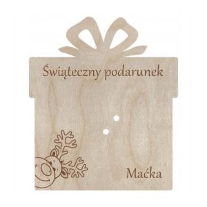 Drewniany bon podarunkowy 12,9x15 cm z grawerem imienia Maćka, świątecznym napisem i motywem renifera.