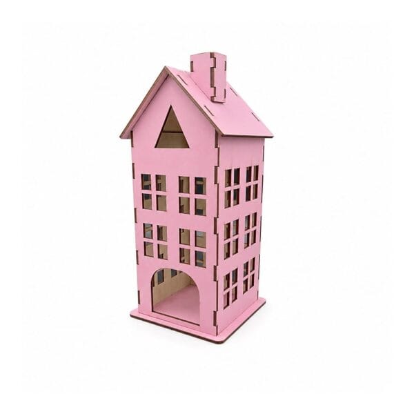 Drewniany domek DIY cięty laserowo 9,6 x 27 cm z płyty HDF w różowym kolorze prezentowany od frontu.