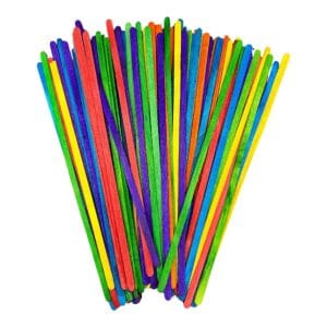 Wachlarz z zestawu 100 sztuk kolorowych drewnianych patyczků do rękodzieła o wymiarach 6 mm x 190 mm.