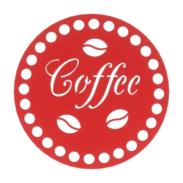 Okrągła dekoracja z płytki HDF w kolorze czerwonym o średnicy 10 cm z napisem coffee i motywem ziaren kawy.