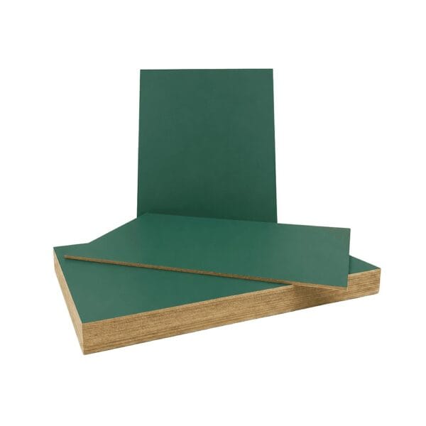 Zestaw zielonych płyt HDF 3 mm w formacie 460 x 300 mm, idealny do cięcia laserem i rękodzieła.