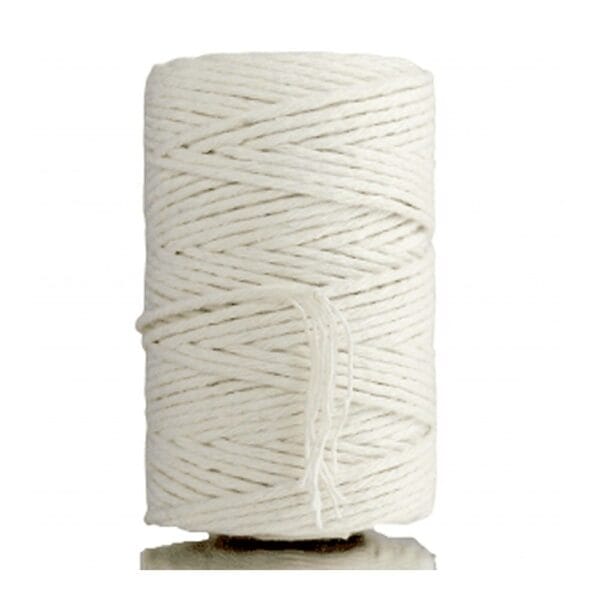 Sznurek Bawełniany Naturalny Skręcany 2 mm 60 m do Makramy DIY Naturalny sznurek bawełniany skręcany 2 mm 60 m do makramy nawinięty na dużą rolkę.