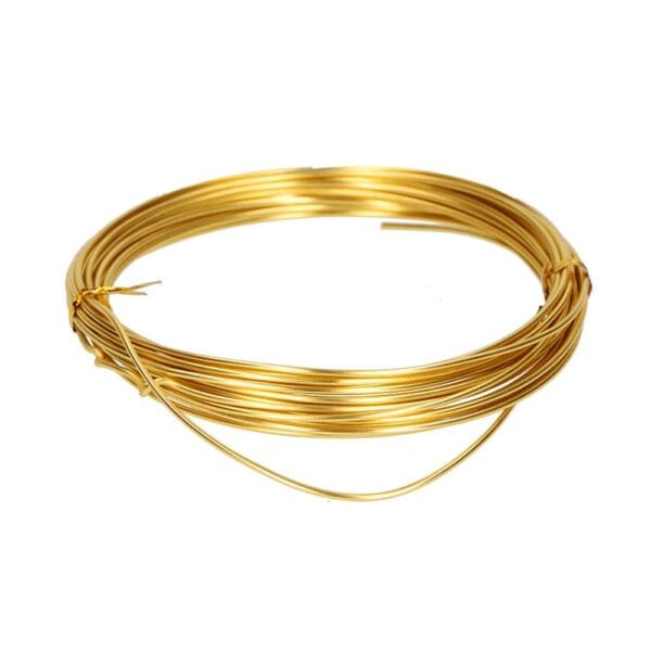 Złoty Drut Aluminiowy Florystyczny 1,5 mm 5 m DIY Akcesoria Dekoracyjne Złoty drut aluminiowy florystyczny 1,5 mm 5 m w formie zwiniętego motka akcesoriów dekoracyjnych DIY.